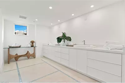 11125 Gulf Shore Dr #PH-1, Naples, FL 34108 - Photo 29
