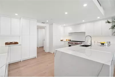 11125 Gulf Shore Dr #PH-1, Naples, FL 34108 - Photo 17