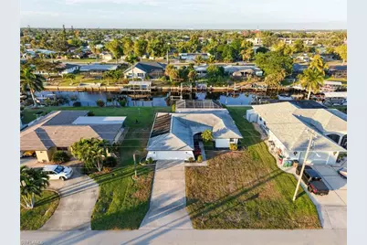 1433 SE 28th Ter, Cape Coral, FL 33904 - Photo 33