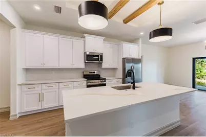 3625 NE 14th Pl, Cape Coral, FL 33909 - Photo 9