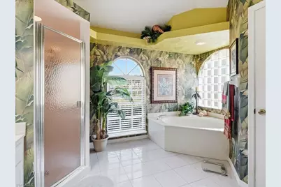 127 Newport Dr, Naples, FL 34114 - Photo 15