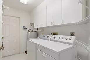 127 Newport Dr, Naples, FL 34114 - Photo 23