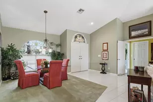 127 Newport Dr, Naples, FL 34114 - Photo 5