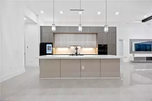 109 NE 5th Terrace, Cape Coral, FL 33909 - Photo 15