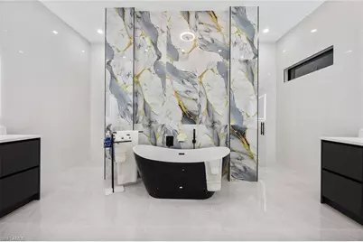 109 NE 5th Ter, Cape Coral, FL 33909 - Photo 35