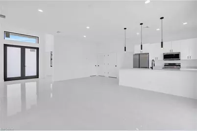 2911 37th St W, Lehigh Acres, FL 33971 - Photo 11