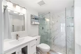 300 Park Shore Dr, Naples, FL 34103 - Photo 17