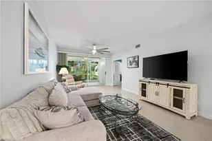 2325 Hidden Lake Dr, Naples, FL 34112 - Photo 7