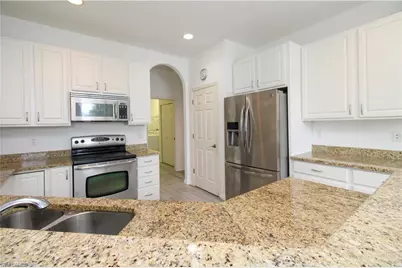 3927 Aurora Ct, Naples, FL 34116 - Photo 7