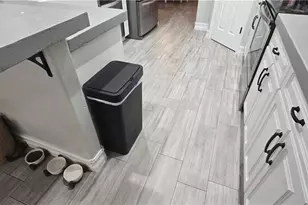 1812 NE 13th Ave, Cape Coral, FL 33909 - Photo 9