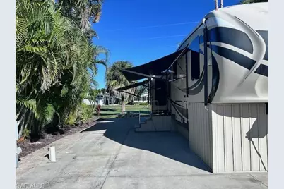 1687 Diamond Lake Cir, Naples, FL 34114 - Photo 5