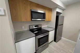 5317 Summerlin Rd, Fort Myers, FL 33919 - Photo 7