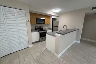 5317 Summerlin Rd, Fort Myers, FL 33919 - Photo 5