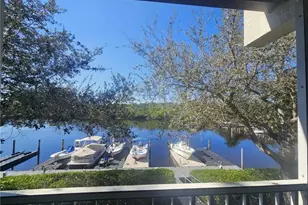 266 Newport Dr, Naples, FL 34114 - Photo 17