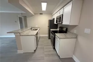 5317 Summerlin Rd, Fort Myers, FL 33919 - Photo 5