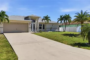 4421 SW 14th Pl, Cape Coral, FL 33914 - Photo 3