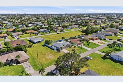 4421 SW 14th Pl, Cape Coral, FL 33914 - Photo 15