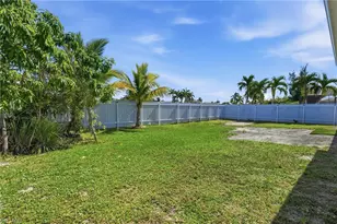 4421 SW 14th Pl, Cape Coral, FL 33914 - Photo 5