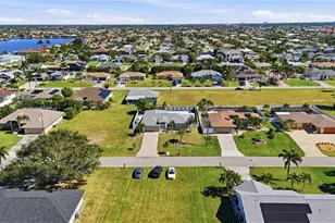 4421 SW 14th Pl, Cape Coral, FL 33914 - Photo 13