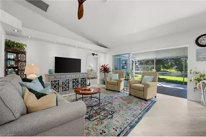 945 Moon Lake Dr, Naples, FL 34104 - Photo 9