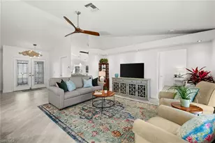 945 Moon Lake Dr, Naples, FL 34104 - Photo 7