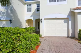 937 Hampton Cir, Naples, FL 34105 - Photo 3