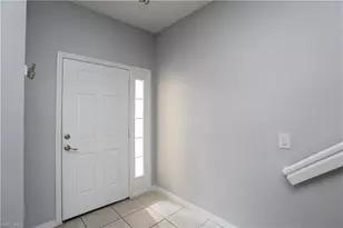 937 Hampton Cir, Naples, FL 34105 - Photo 7