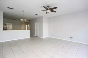 937 Hampton Cir, Naples, FL 34105 - Photo 15