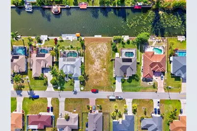 132 SE 24th St, Cape Coral, FL 33990 - Photo 5