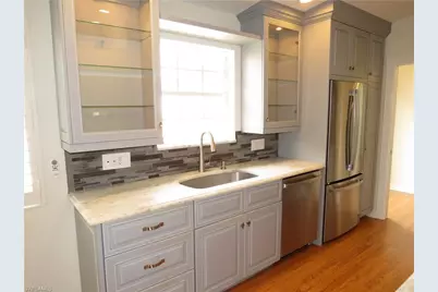 4235 Redonda Ln, Naples, FL 34119 - Photo 7