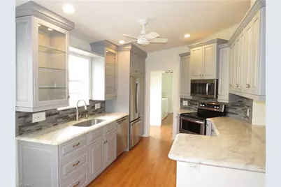 4235 Redonda Ln, Naples, FL 34119 - Photo 9