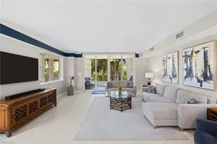 2748 Tiburon Blvd E, Naples, FL 34109 - Photo 9