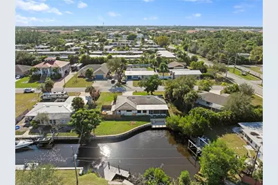 1013 Averly St, Fort Myers, FL 33919 - Photo 39