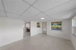 1013 Averly St, Fort Myers, FL 33919 - Photo 29