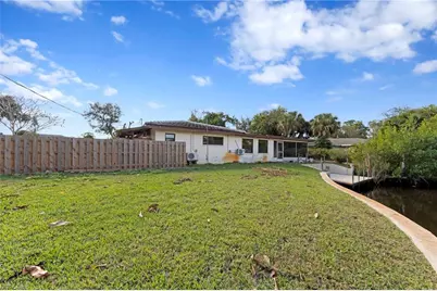 1013 Averly St, Fort Myers, FL 33919 - Photo 47