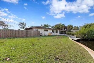 1013 Averly St, Fort Myers, FL 33919 - Photo 47