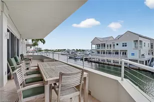 909 10th St S, Naples, FL 34102 - Photo 21