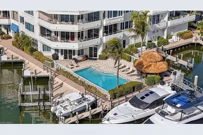 909 10th St S #204, Naples, FL 34102 - Photo 31