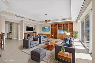 909 10th St S, Naples, FL 34102 - Photo 5