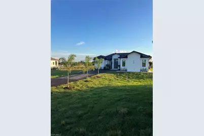 2594 43rd Ave NE, Naples, FL 34120 - Photo 7