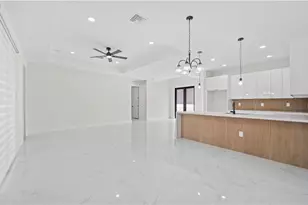 1121 Crocus St, Lehigh Acres, FL 33974 - Photo 7