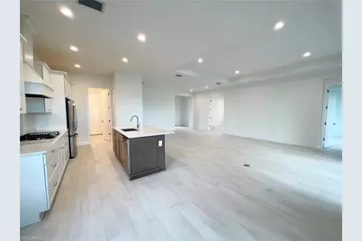 3945 Perseus St, Naples, FL 34120 - Photo 7