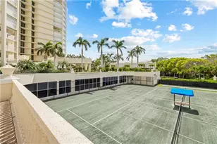 4021 Gulf Shore Blvd N, Naples, FL 34103 - Photo 45