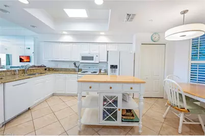 8400 Naples Heritage Dr #1511, Naples, FL 34112 - Photo 9