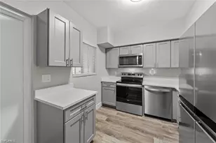 8423 Bernwood Cove Loop, Fort Myers, FL 33966 - Photo 3