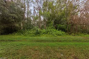 8423 Bernwood Cove Loop, Fort Myers, FL 33966 - Photo 23