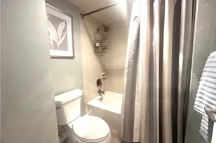 10475 Gulf Shore Dr, Naples, FL 34108 - Photo 27