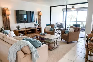 10475 Gulf Shore Dr, Naples, FL 34108 - Photo 7