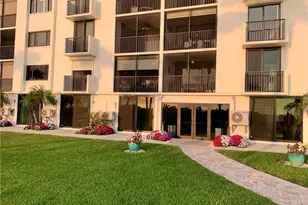 10475 Gulf Shore Dr, Naples, FL 34108 - Photo 35