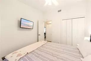 7360 Glenmoor Ln, Naples, FL 34104 - Photo 21